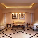 جراند بيتش Mykonos Town