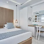 جراند بيتش Mykonos Town