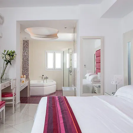 جراند بيتش Mykonos Town