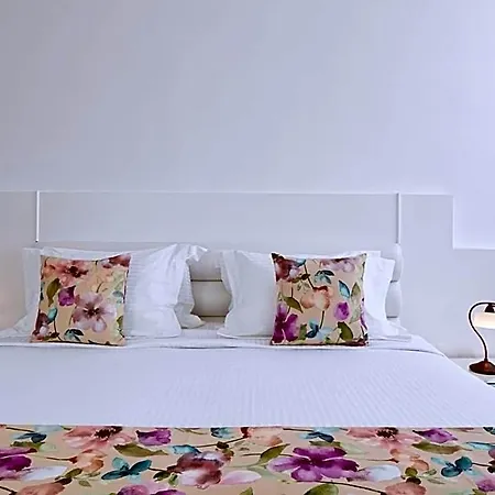 מלון Grand Mykonos Town